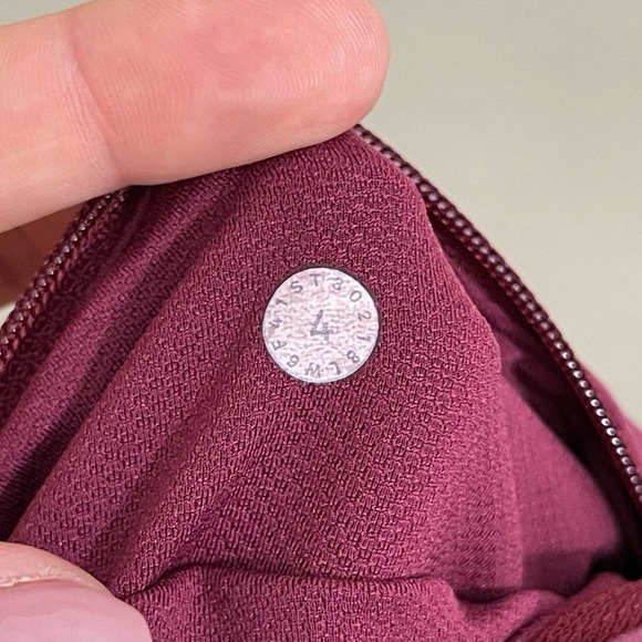 Lululemon Pace Rival Full-On Luxtreme 22" Crop Leggings Ruby Wine Burgundy 4 - Picture 10 of 14